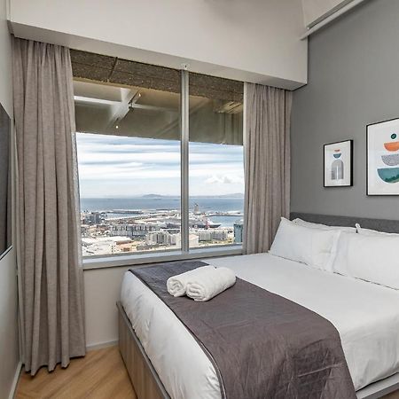 Studio Deluxe Apartments At One Thibault With Spectacular Views Cape Town Bagian luar foto
