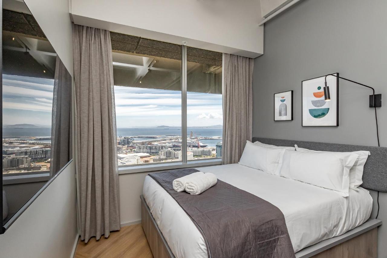 Studio Deluxe Apartments At One Thibault With Spectacular Views Cape Town Bagian luar foto
