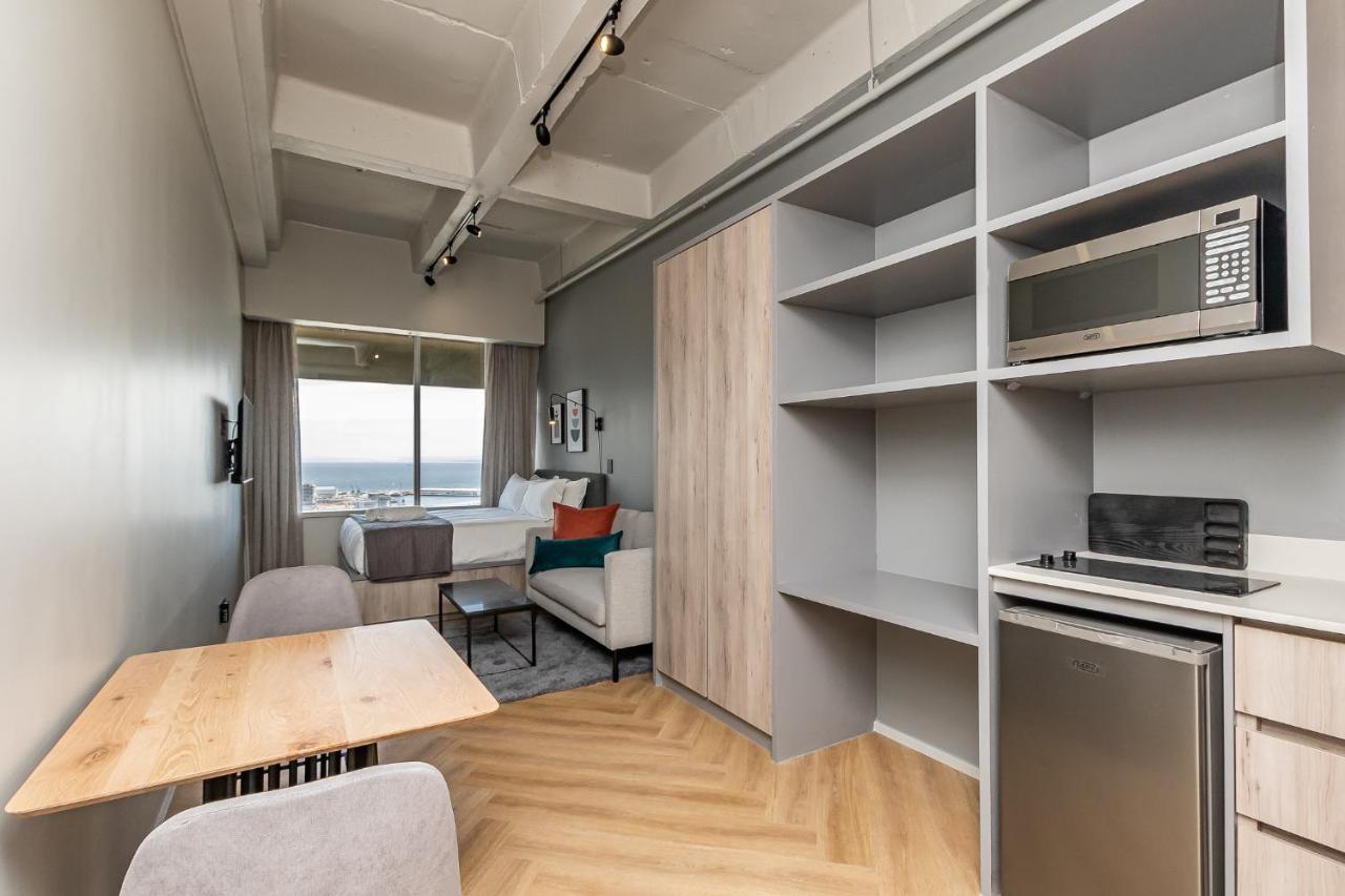 Studio Deluxe Apartments At One Thibault With Spectacular Views Cape Town Bagian luar foto